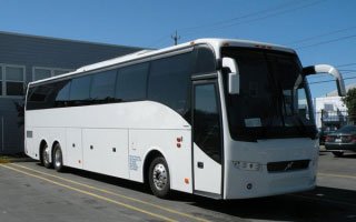 Volvo-Coach-Rental02_56